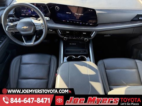 Used 2025 Chevrolet Tahoe LT image 13