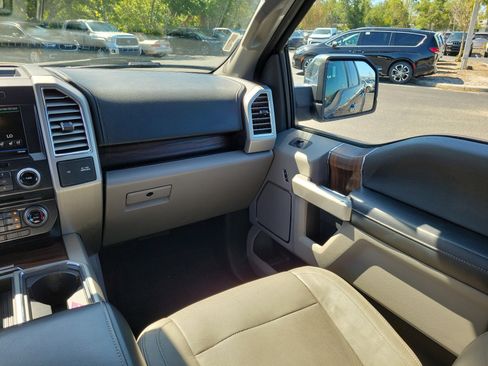 Used 2015 Ford F150 Lariat w/ Equipment Group 502A Luxury AWD/4WD image 17