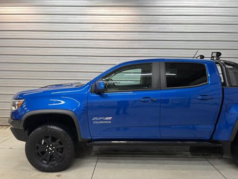 Used 2020 Chevrolet Colorado ZR2 w/ ZR2 Dusk Special Edition AWD/4WD image 3