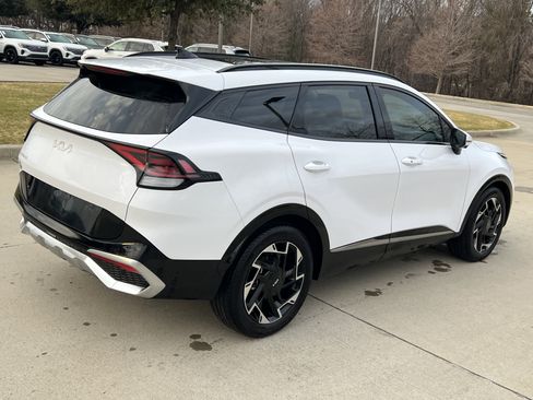 Used 2024 Kia Sportage SX image 10