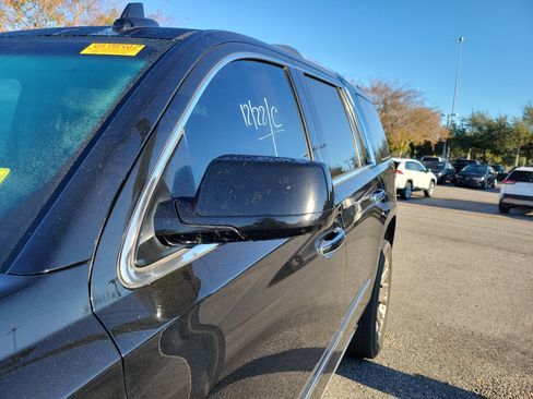 Used 2016 GMC Yukon Denali w/ Open Road Package image 27