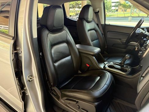 Used 2019 Chevrolet Colorado Z71 AWD/4WD image 33