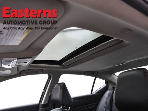 Used 2022 Nissan Altima 2.0 SR image 34