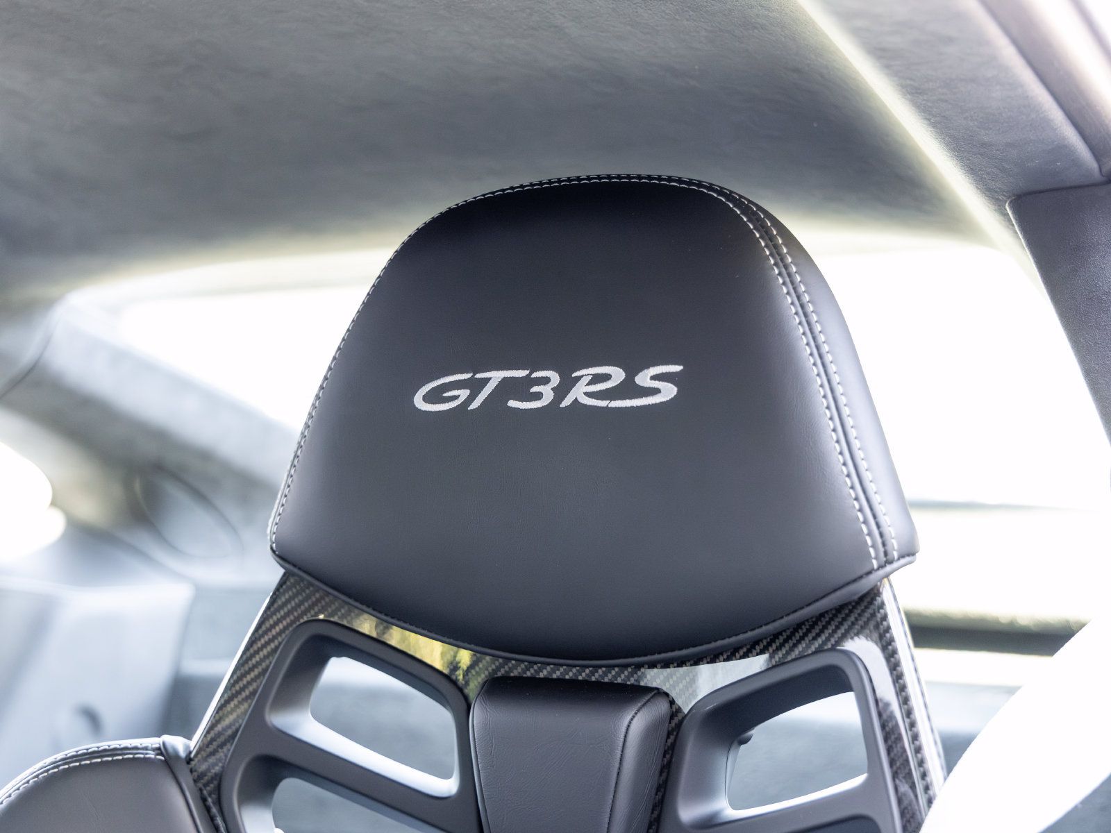 Used 2016 Porsche 911 GT3 RS RWD image 40
