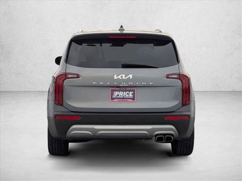Used 2022 Kia Telluride S FWD image 7