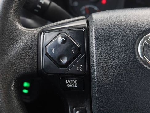 Used 2018 Toyota Tacoma SR w/ SR Convenience Package AWD/4WD image 14