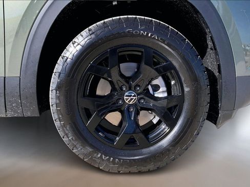 New 2026 Volkswagen Atlas Peak Edition image 13