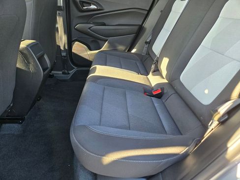 Used 2025 Chevrolet Trax LS FWD image 11