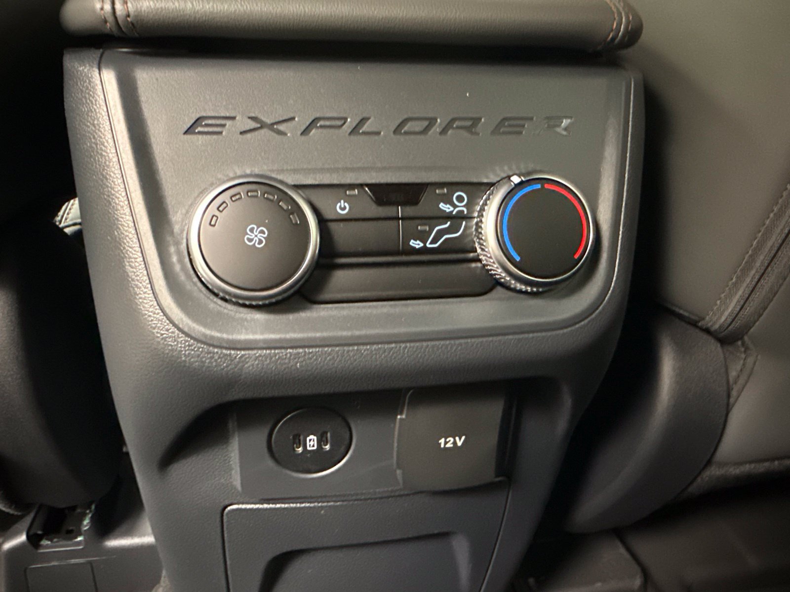New 2027 Ford Explorer Active w/ Active Comfort Package RWD image 21