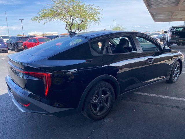 Used 2025 Kia K4 FWD image 3