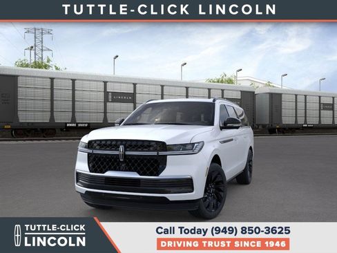 New 2026 Lincoln Navigator L Reserve w/ Jet Appearance Package image 2