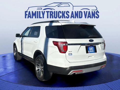 Used 2017 Ford Explorer XLT w/ Equipment Group 202A image 3