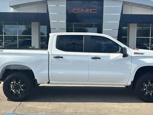 Certified 2021 Chevrolet Silverado 1500 Custom Trail Boss AWD/4WD image 9