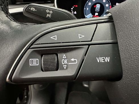 Used 2024 Audi Q3 2.0T Premium w/ Convenience Package image 32