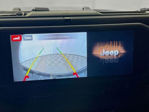 Used 2026 Jeep Wrangler Unlimited Rubicon image 14