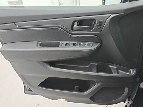Used 2024 Honda Odyssey Sport image 28