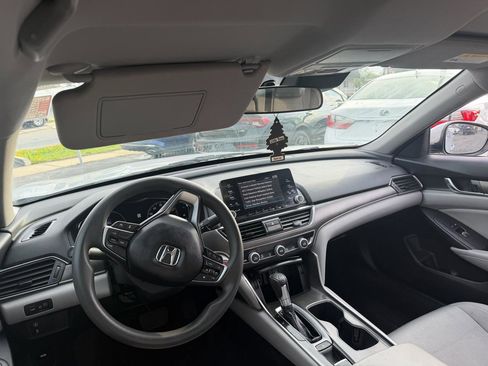 Used 2018 Honda Accord LX image 7