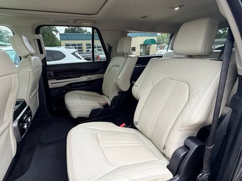 Used 2021 Ford Expedition Max Platinum RWD image 10