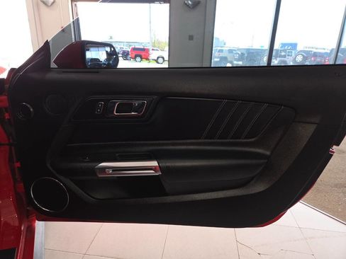 Used 2016 Ford Mustang GT Premium RWD image 23