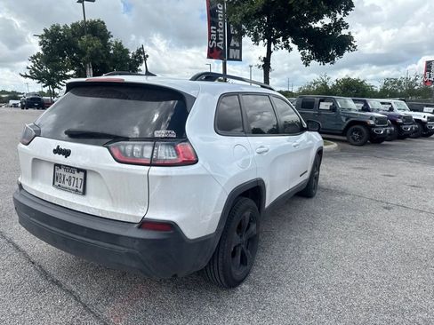 Used 2020 Jeep Cherokee Latitude Plus FWD image 21