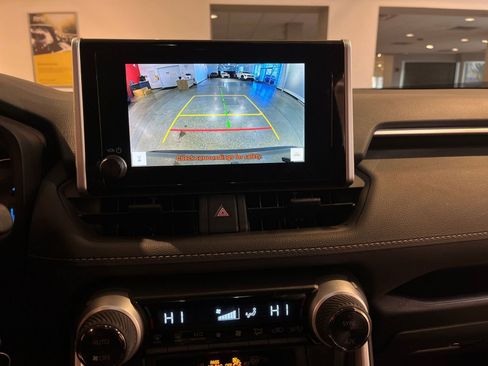 Used 2025 Toyota RAV4 LE image 17