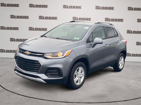 Used 2019 Chevrolet Trax LT w/ LT Convenience Package image 1
