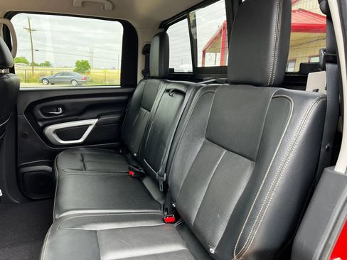 Used 2017 Nissan Titan SL AWD/4WD image 18