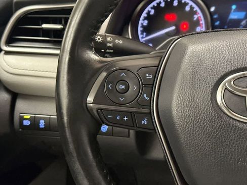 Used 2022 Toyota Camry SE image 26