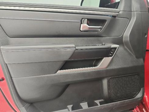 Used 2025 Toyota Tundra Platinum AWD/4WD image 15