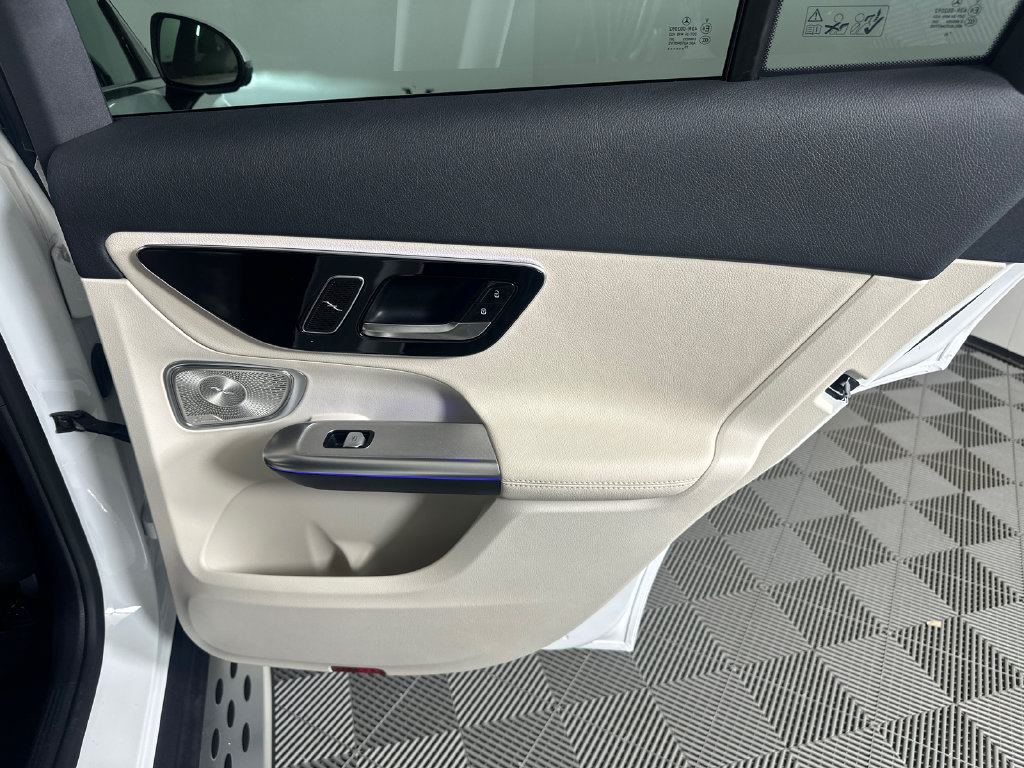 Certified 2026 Mercedes-Benz GLC 300 image 18