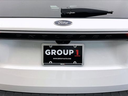 Used 2025 Ford Explorer ST-Line image 32