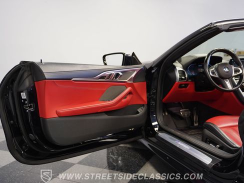 Used 2022 BMW M850i xDrive Convertible image 37