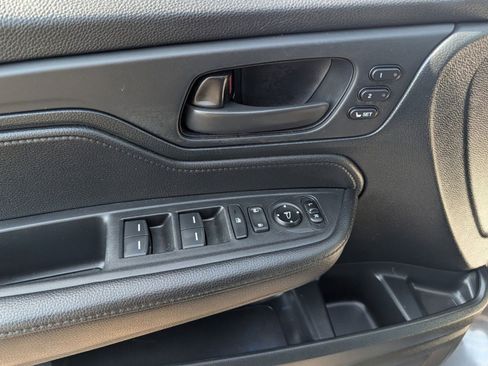 Used 2024 Honda Odyssey EX-L image 26