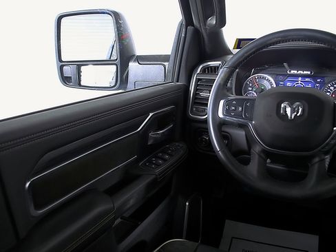 Used 2024 RAM 3500 Laramie w/ Night Edition image 18