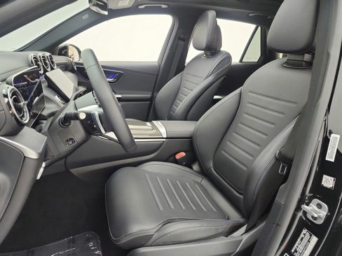 Used 2023 Mercedes-Benz GLC 300 image 13