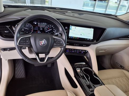 Used 2022 Buick Envision Avenir w/ Technology Package II FWD image 17