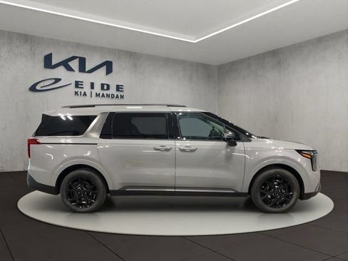 New 2027 Kia Carnival EX FWD image 6