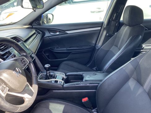 Used 2020 Honda Civic Sport image 11