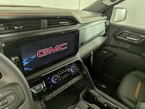 New 2026 GMC Sierra 1500 AT4 w/ AT4 Premium Package image 21