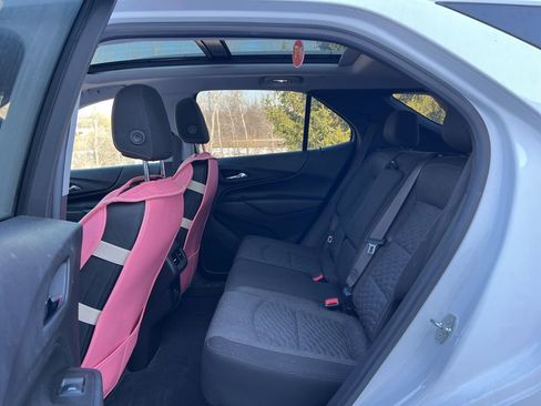 Used 2021 Chevrolet Equinox LT image 26