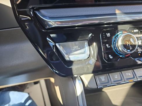 New 2026 GMC Sierra 3500 Denali w/ Denali Reserve Package image 24