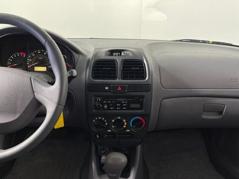 Used 2005 Hyundai Accent GLS FWD image 16