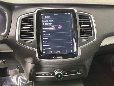 Used 2023 Volvo XC90 B5 Core w/ Climate Package AWD/4WD image 63