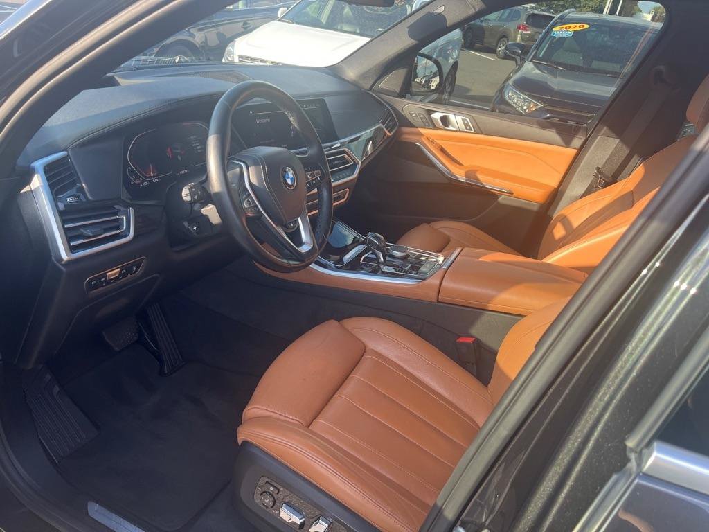 Used 2019 BMW X5 xDrive50i w/ Executive Package AWD/4WD image 12