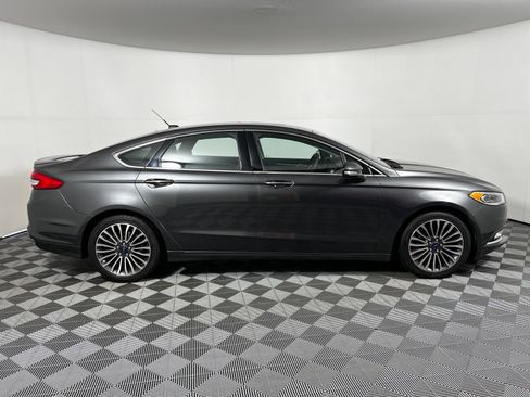 Used 2017 Ford Fusion Titanium FWD image 4