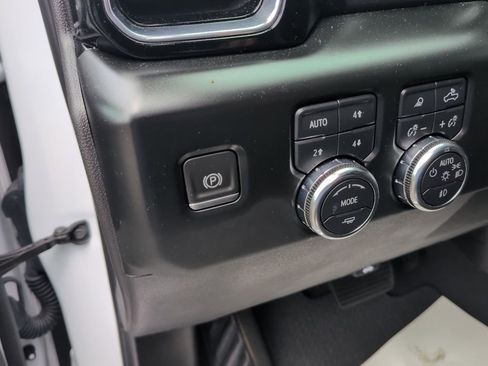 Used 2024 GMC Sierra 1500 Denali w/ Technology Package AWD/4WD image 41