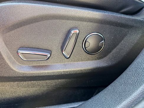Used 2018 Ford Edge SEL w/ Equipment Group 201A AWD/4WD image 7