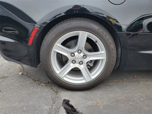 Used 2024 Chevrolet Camaro LT image 5