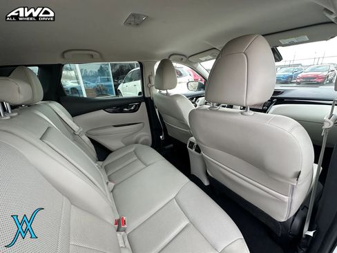 Used 2022 Nissan Rogue Sport SL AWD/4WD image 27