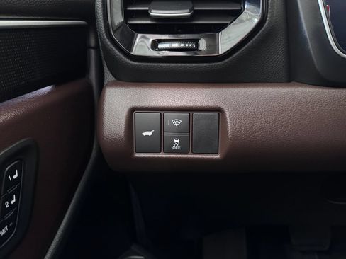 Used 2025 Honda Pilot Elite image 26